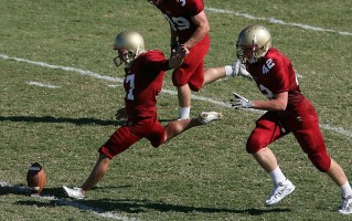 爱游戏：告别热那亚！国米新星卡尔博尼提前结束租借，社媒动情发文引关注